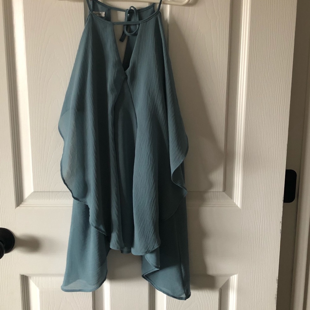 Keyhole flowy tank